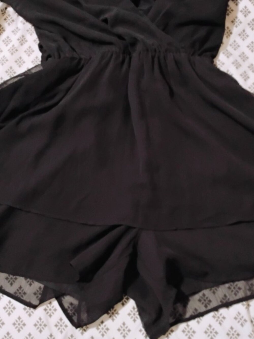 Express Romper - Picture 5 of 10